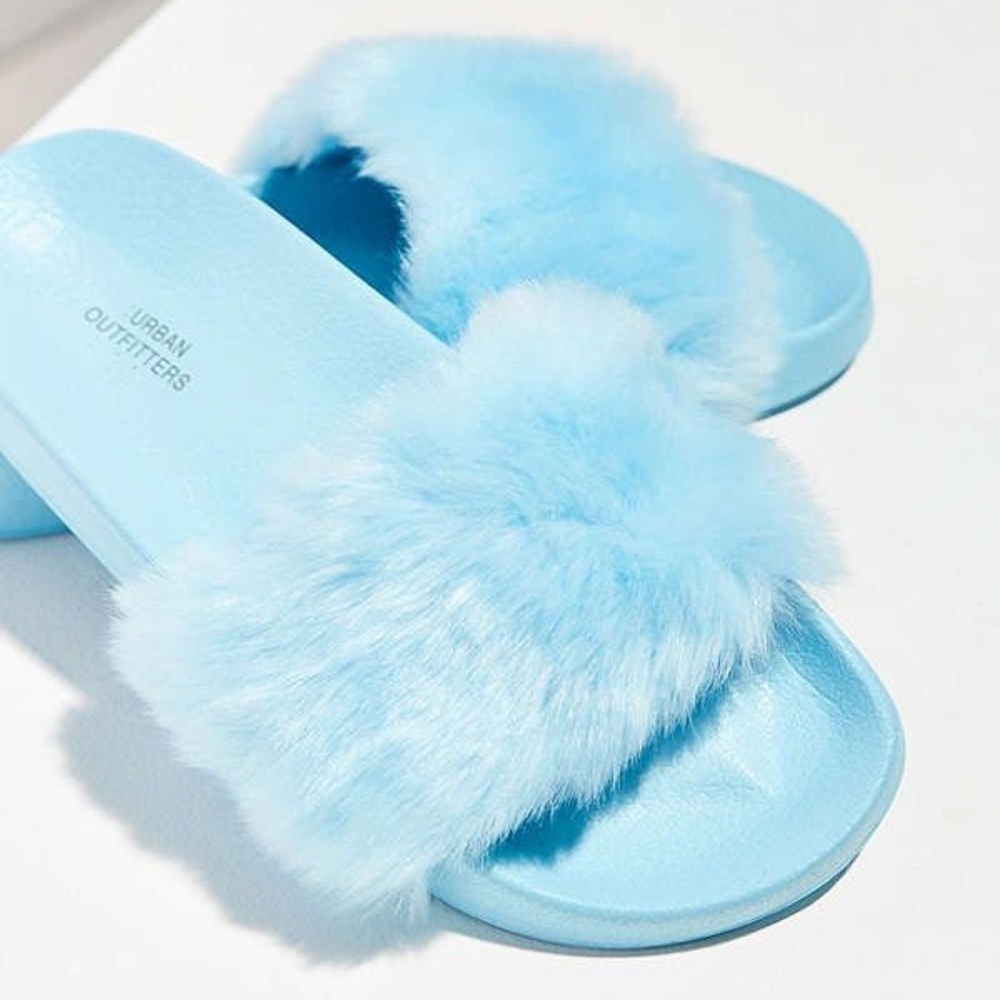 Urban outfitters Faux Fur Pool Slides Blue Size 7